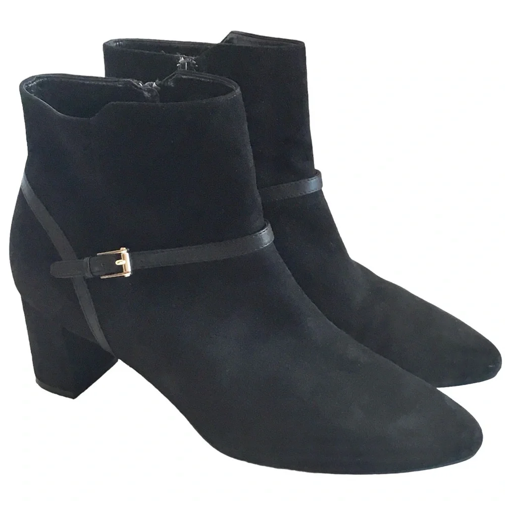 Cole Haan SYLVAN Black Suede Block Heel Buckle Straps Classic Ankle Boot Sz 9.5